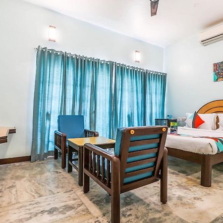 Fabexpress Santhi Inn - 500 Meters From Promenade Beach Pondicherry Ngoại thất bức ảnh