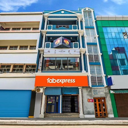 Fabexpress Santhi Inn - 500 Meters From Promenade Beach Pondicherry Ngoại thất bức ảnh