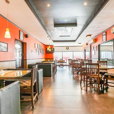 Fabexpress Santhi Inn - 500 Meters From Promenade Beach Pondicherry Ngoại thất bức ảnh