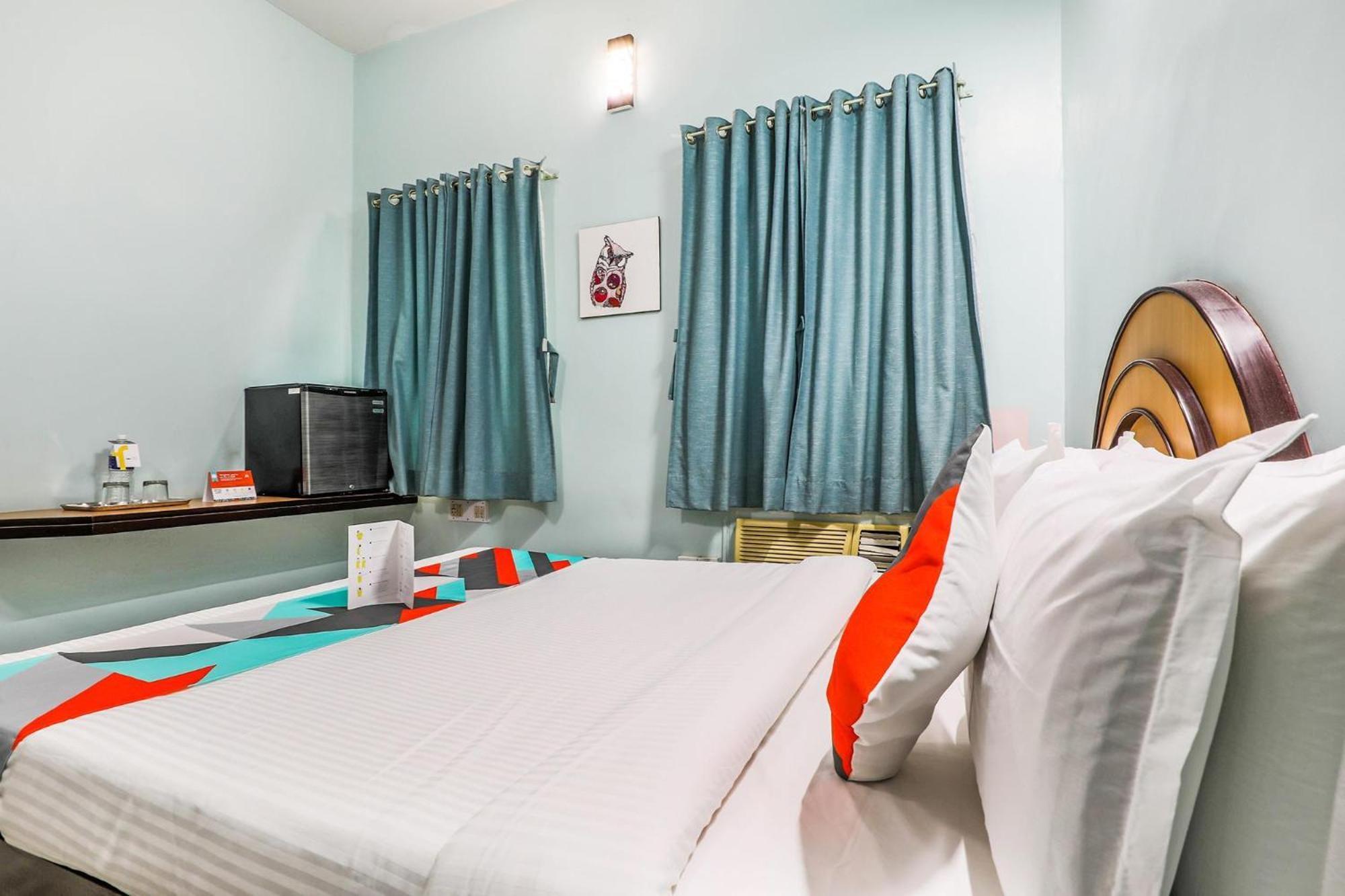 Fabexpress Santhi Inn - 500 Meters From Promenade Beach Pondicherry Ngoại thất bức ảnh